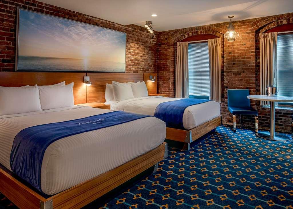 Harborside Inn Boston Room photo